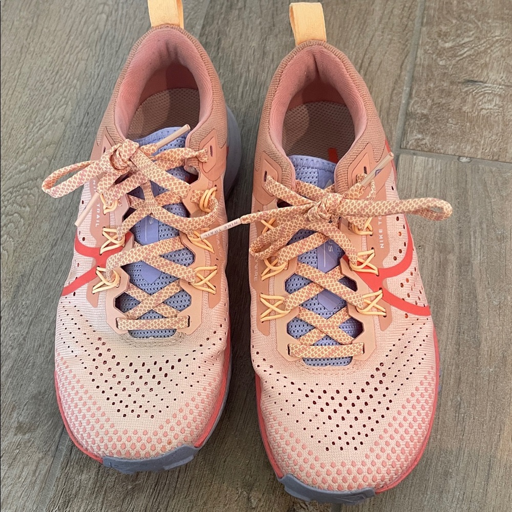 Nike Pink and Purple Athletic Shoes